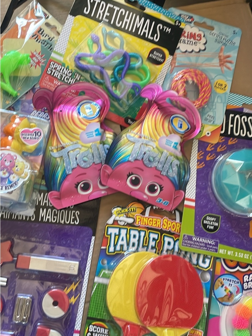 Trolls, table tennis, magnents, careeHair Mini Figures Pack - Pink, Blue, Yellow